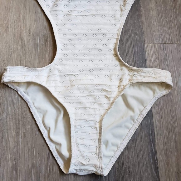 NWT ELLA MOSS ISLA TOPANGA BANDEAU - Picture 5 of 14